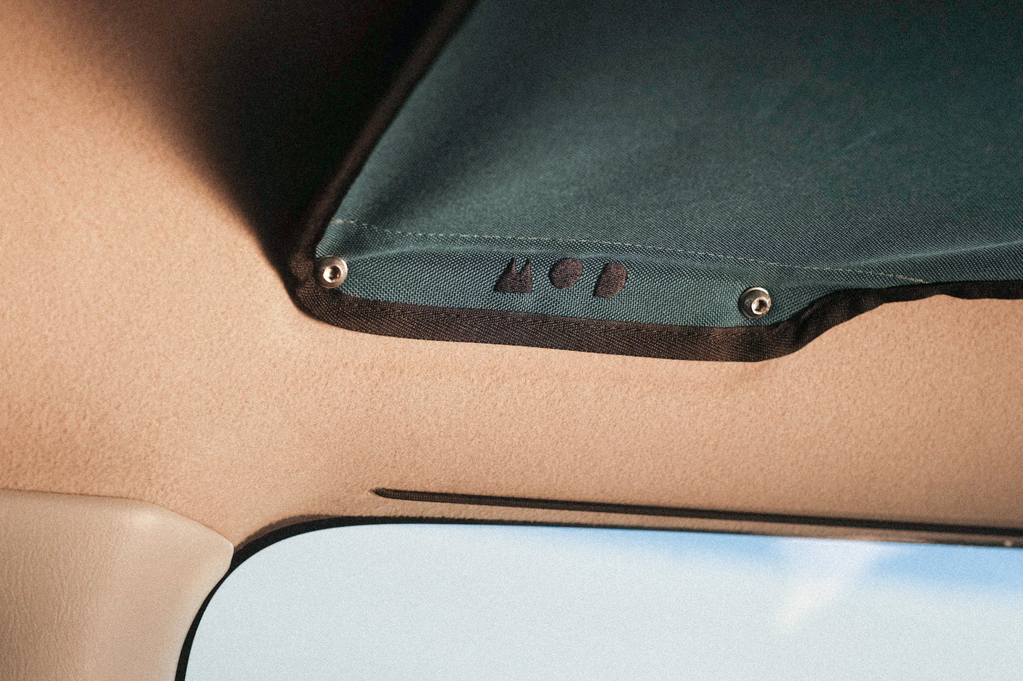 Cargo Hammock Jimny 3 detail of side mounting
