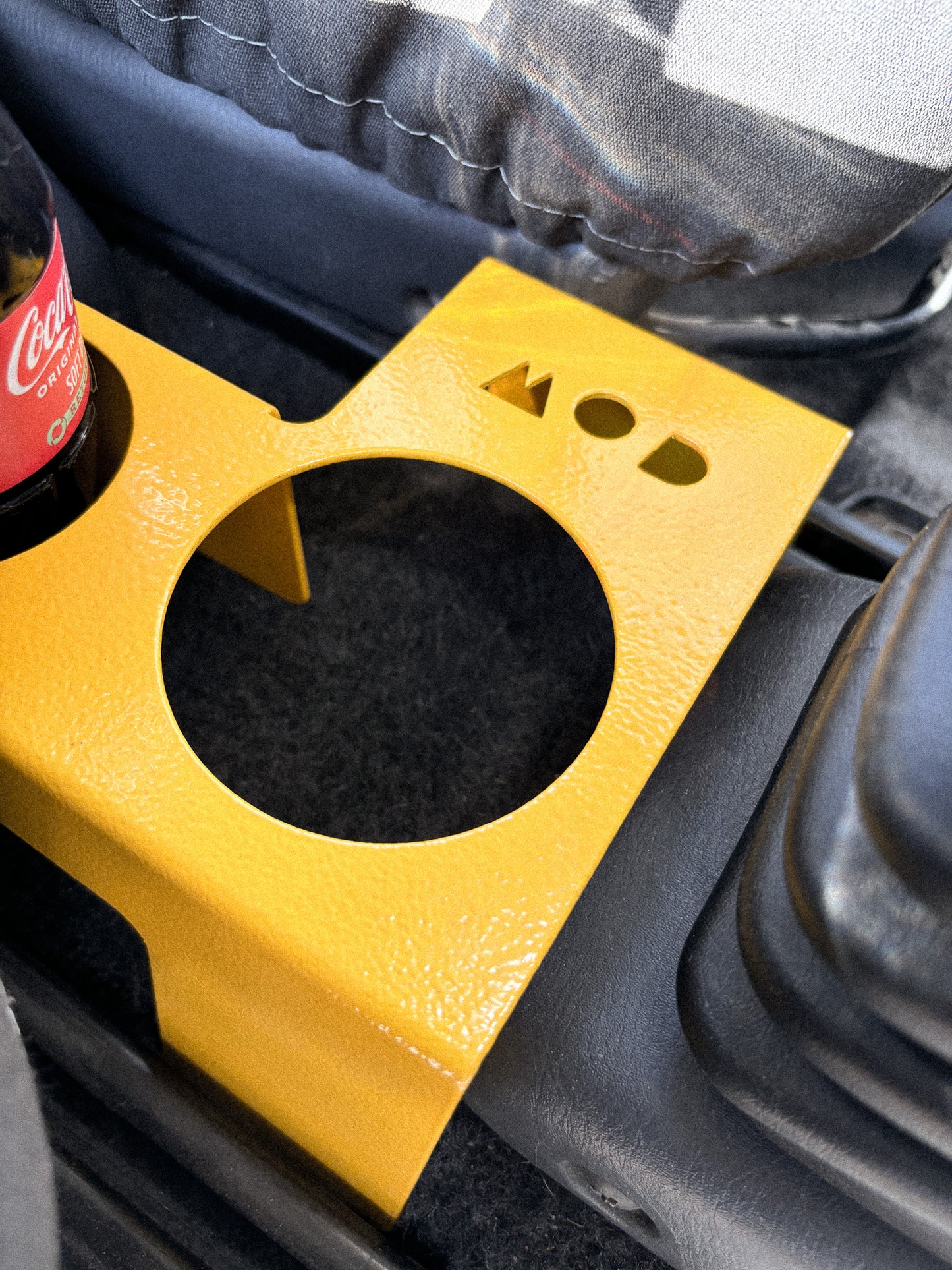 Detail of Cups Holder in Jimny 3