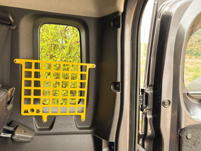 Installed yellow MOD Half Molly in a Jimny 4 XL 5-door