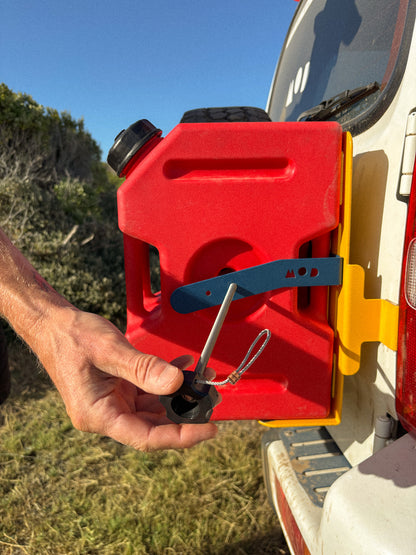 Rear Door Mount Fuel Holder for Jimny 3